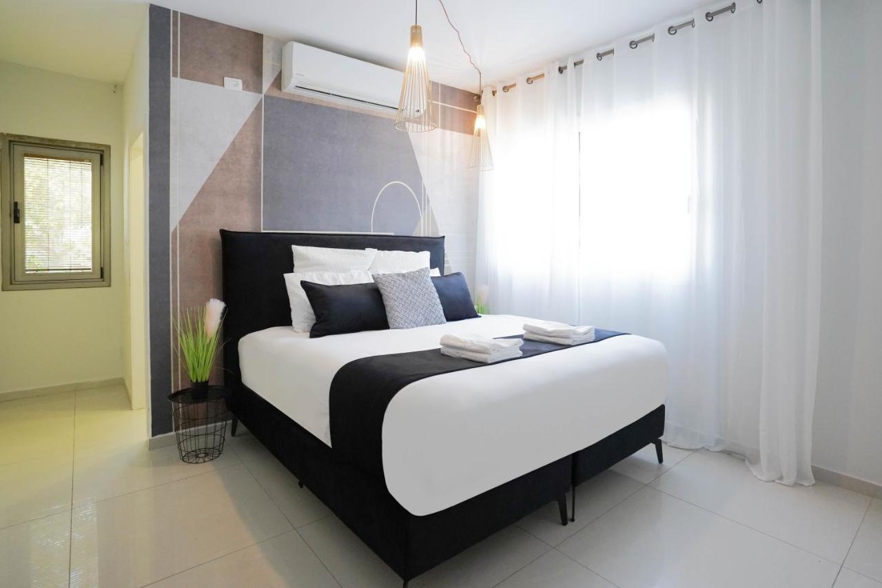 Yalarent Enorma Complex With Shared Heated Pool Eilat Exterior foto