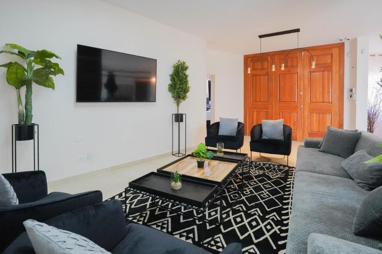 Yalarent Enorma Complex With Shared Heated Pool Eilat Exterior foto