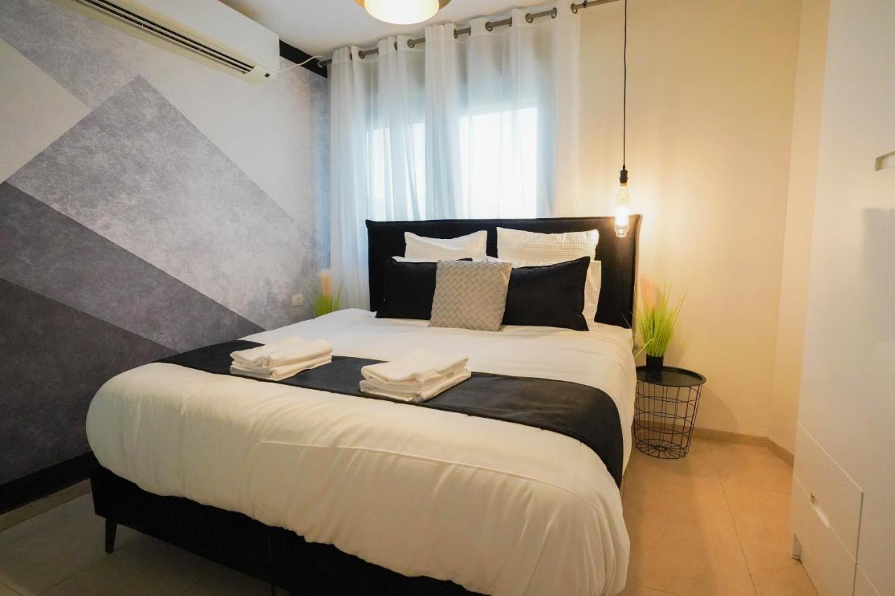 Yalarent Enorma Complex With Shared Heated Pool Eilat Exterior foto