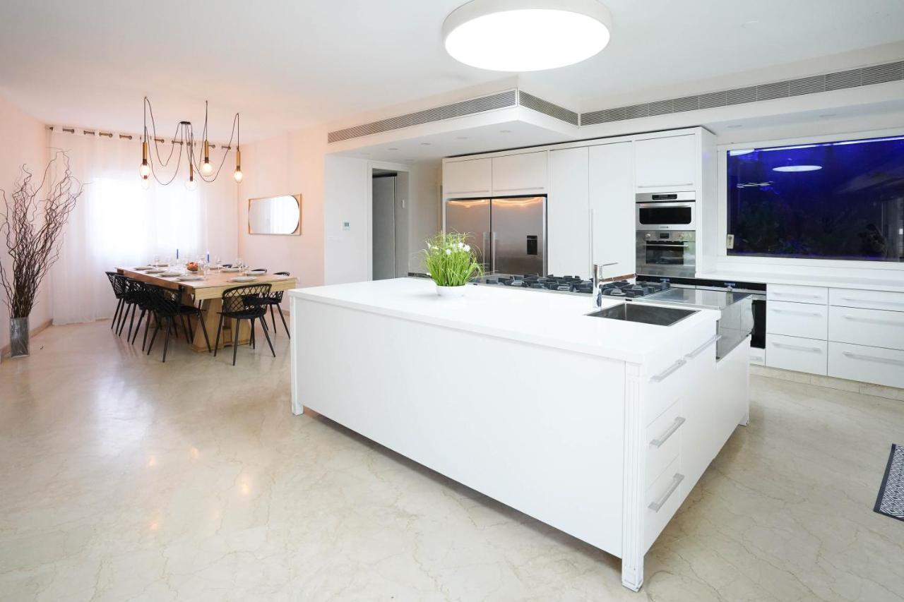 Yalarent Enorma Complex With Shared Heated Pool Eilat Exterior foto