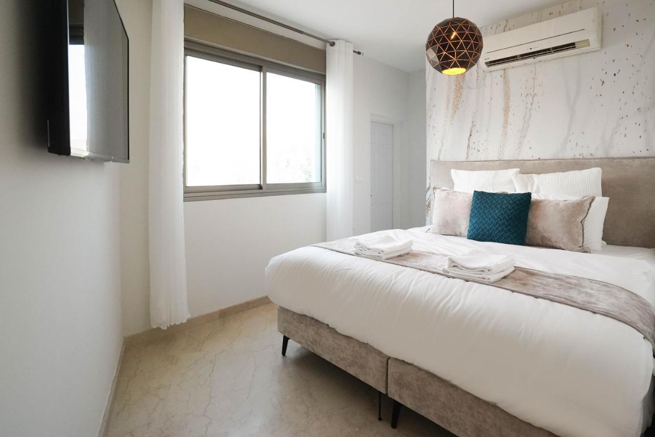 Yalarent Enorma Complex With Shared Heated Pool Eilat Exterior foto