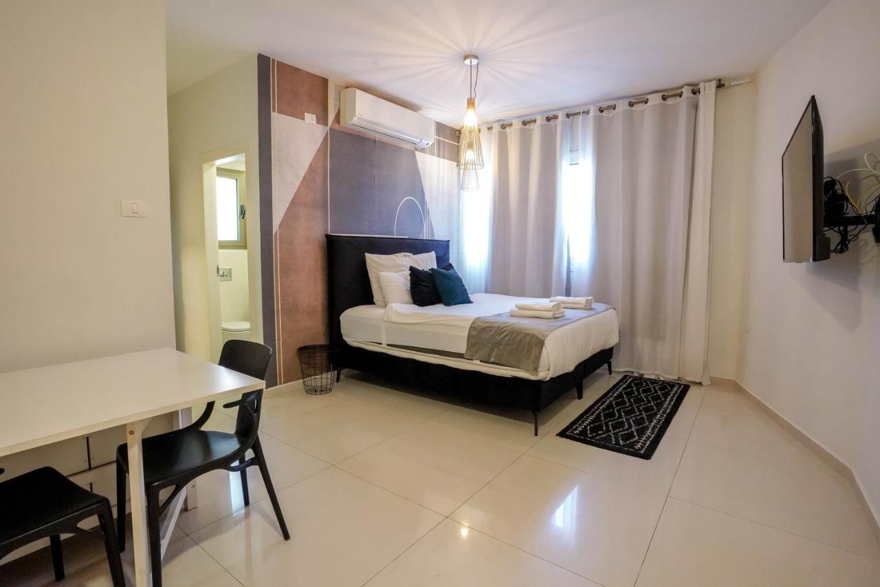 Yalarent Enorma Complex With Shared Heated Pool Eilat Exterior foto