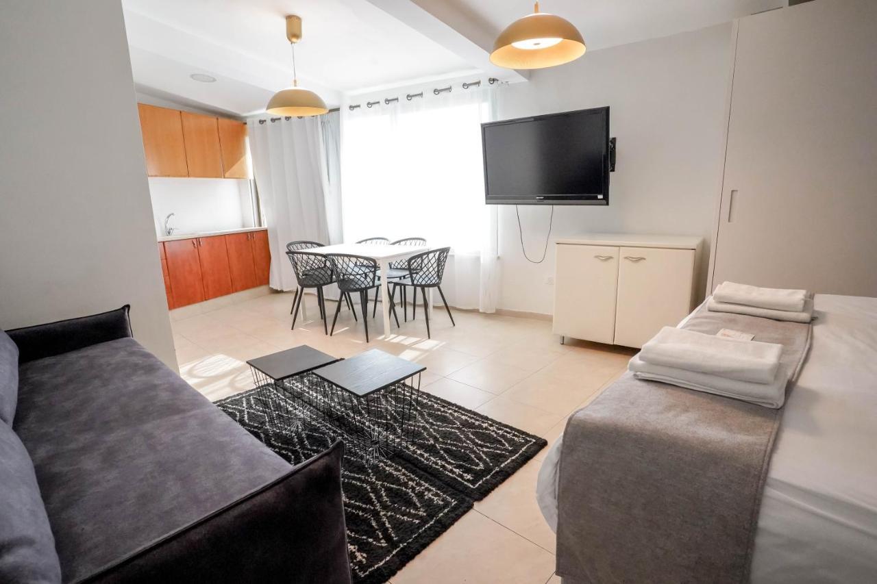 Yalarent Enorma Complex With Shared Heated Pool Eilat Exterior foto